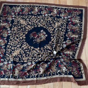 Luxurious Oversize Black and Gold Scarf With Scarf Buckle